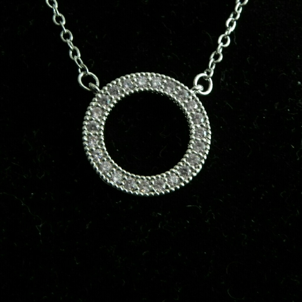 Circle Pendant Light Rose Zircon Necklace